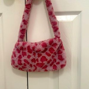 Pink leopard print fluffy purse